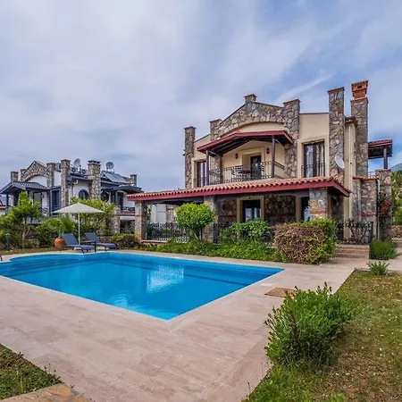 빌라 Oludeniz'de Genis Bahceli Villa-awz204 *