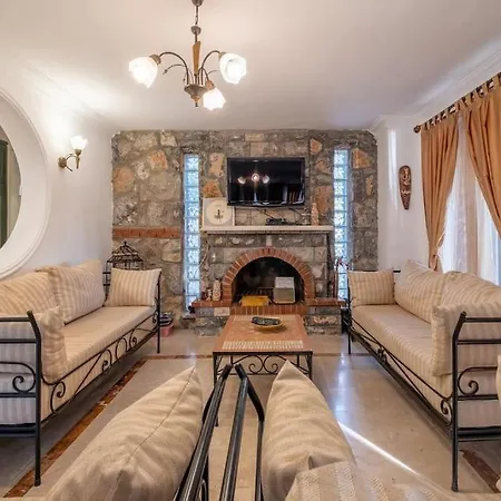 빌라 Oludeniz'de Genis Bahceli Villa-awz204 *