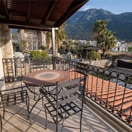 Oludeniz'de Genis Bahceli Villa-awz204 فيلة *