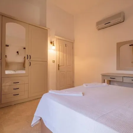 Oludeniz'de Genis Bahceli Villa-awz204 فيلة فتحية